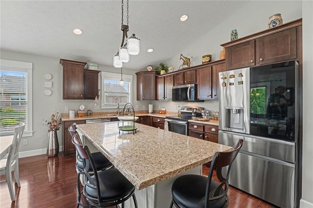 622 Willow Point Court, Troy, OH 45373
