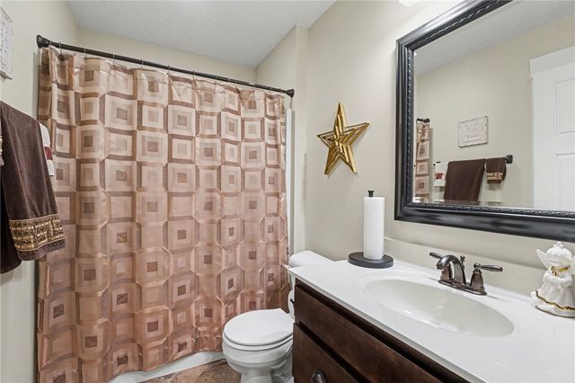 622 Willow Point Court, Troy, OH 45373