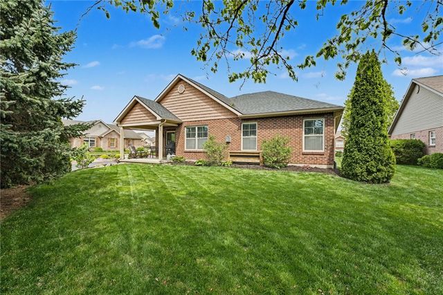 622 Willow Point Court, Troy, OH 45373