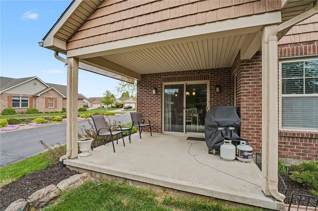 622 Willow Point Court, Troy, OH 45373