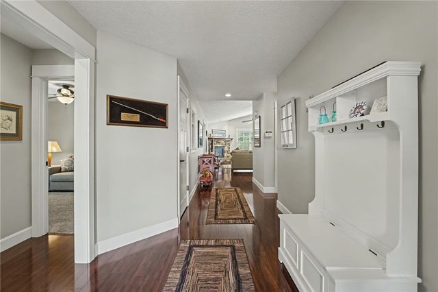 622 Willow Point Court, Troy, OH 45373