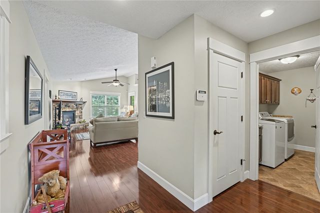 622 Willow Point Court, Troy, OH 45373