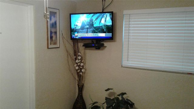 2512 MUSSELWHITE AVENUE 3, Orlando, FL 32804