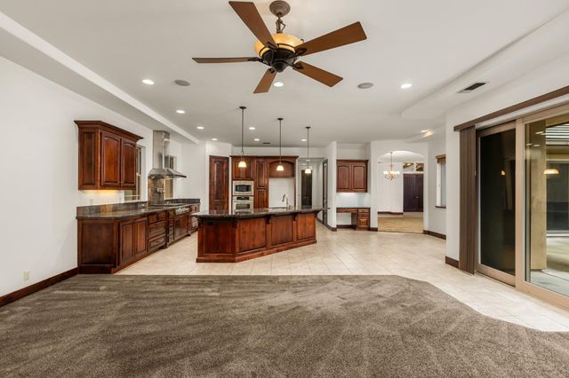 1746 Hidden Valley Ln, Auburn, CA 95602