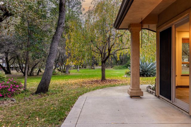 1746 Hidden Valley Ln, Auburn, CA 95602