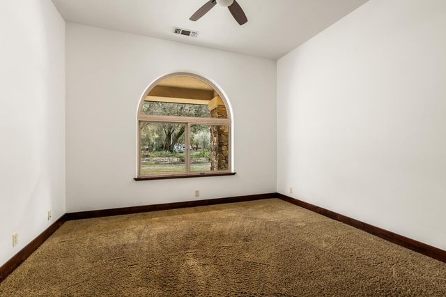 1746 Hidden Valley Ln, Auburn, CA 95602