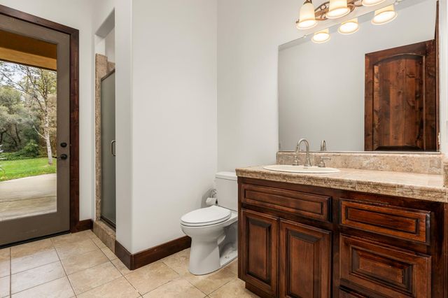 1746 Hidden Valley Ln, Auburn, CA 95602