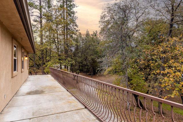 1746 Hidden Valley Ln, Auburn, CA 95602