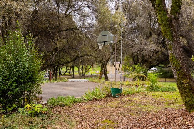 1746 Hidden Valley Ln, Auburn, CA 95602