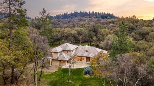 1746 Hidden Valley Ln, Auburn, CA 95602