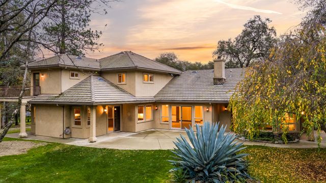 1746 Hidden Valley Ln, Auburn, CA 95602