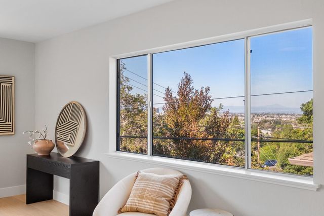 1709 Hillman Avenue, Belmont, CA 94002