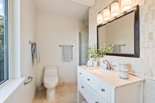 1709 Hillman Avenue, Belmont, CA 94002