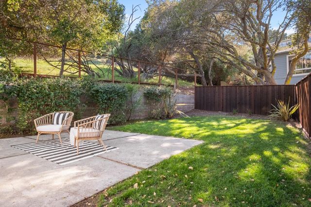 1709 Hillman Avenue, Belmont, CA 94002