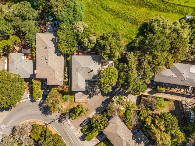 1709 Hillman Avenue, Belmont, CA 94002