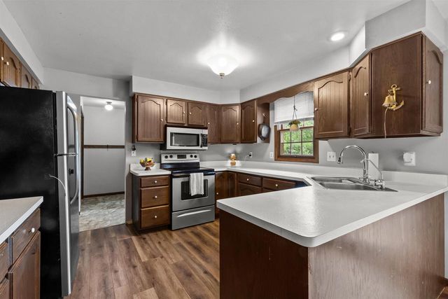 N7725 PALISADES TRAIL, Sherwood, WI 54169
