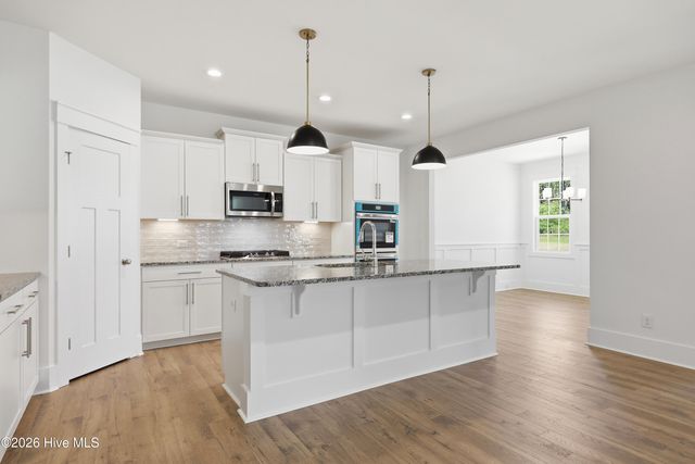 830 Winds Way, Aberdeen, NC 28315