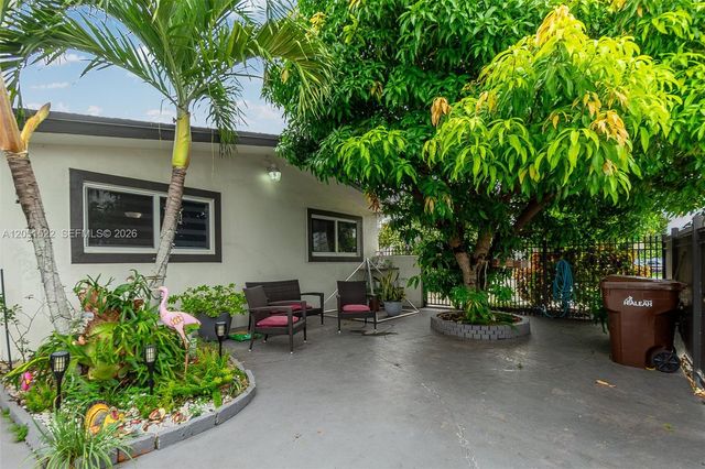 6320 E 4th Avenue, Hialeah, FL 33013