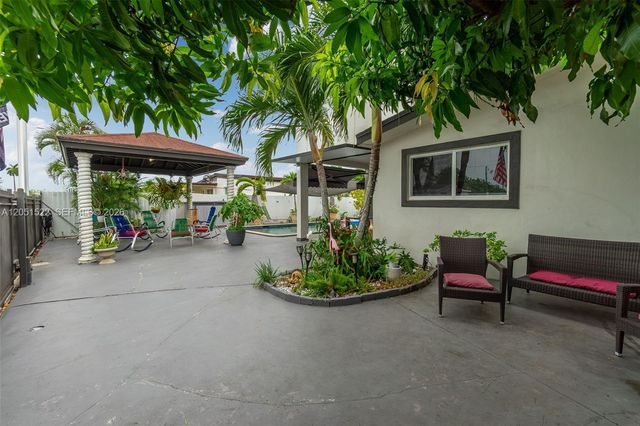 6320 E 4th Avenue, Hialeah, FL 33013
