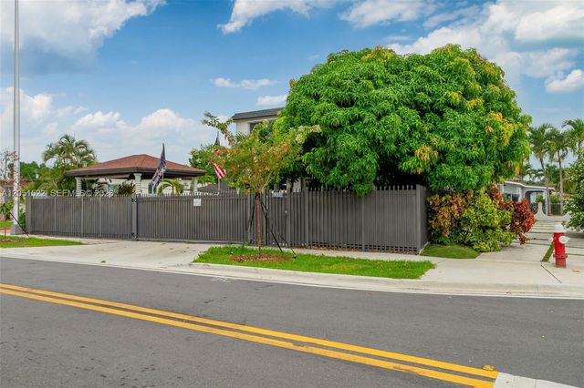 6320 E 4th Avenue, Hialeah, FL 33013