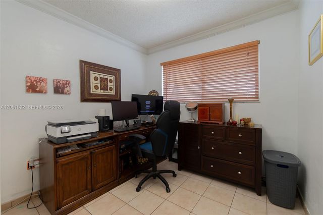 6320 E 4th Avenue, Hialeah, FL 33013
