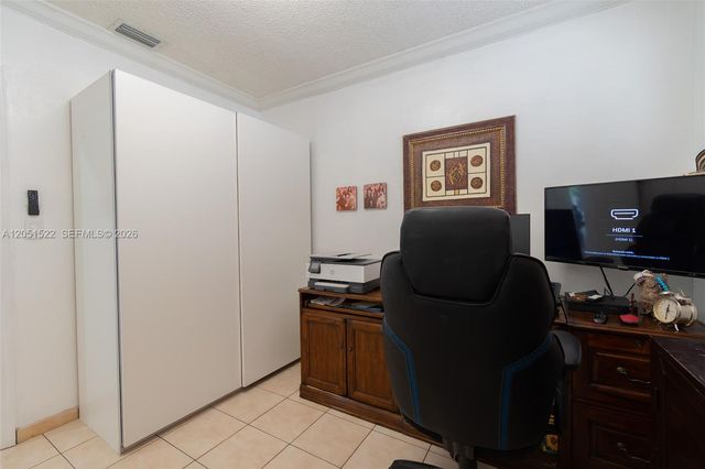 6320 E 4th Avenue, Hialeah, FL 33013