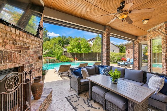 1407 Long And Winding Road, Mansfield, TX 76063