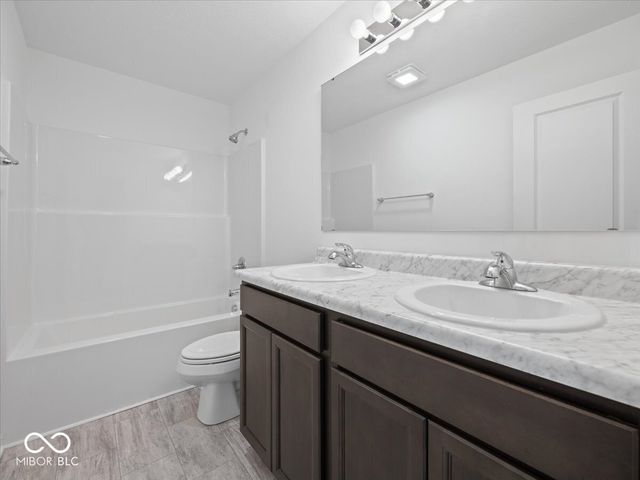 1041 Fuller Lane, Shelbyville, IN 46176