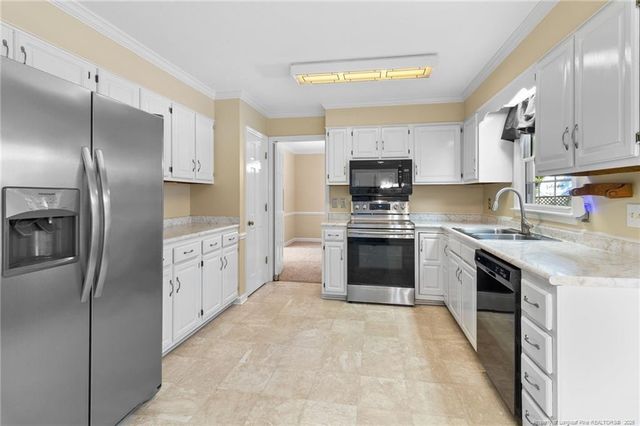 5821 Waldwick Road, Fayetteville, NC 28311