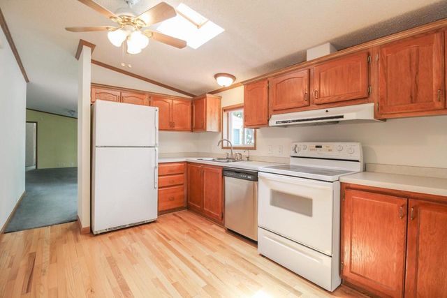 W8919 Ripley ROAD, Cambridge, WI 53523