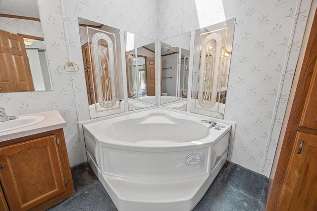 W8919 Ripley ROAD, Cambridge, WI 53523