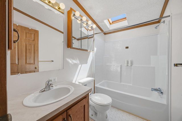W8919 Ripley ROAD, Cambridge, WI 53523