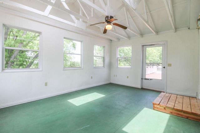W8919 Ripley ROAD, Cambridge, WI 53523