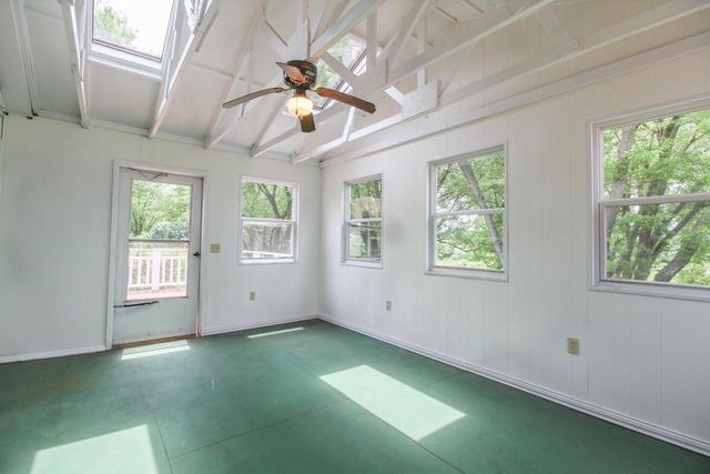 W8919 Ripley ROAD, Cambridge, WI 53523