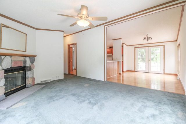 W8919 Ripley ROAD, Cambridge, WI 53523
