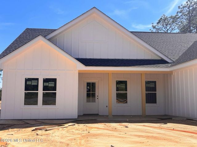 3695 Rocky Hill Dedeaux Road, Kiln, MS 39556