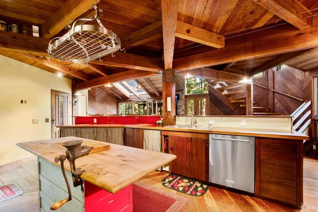 2081 Joy Rd, Occidental, CA 95465