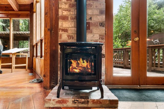 2081 Joy Rd, Occidental, CA 95465