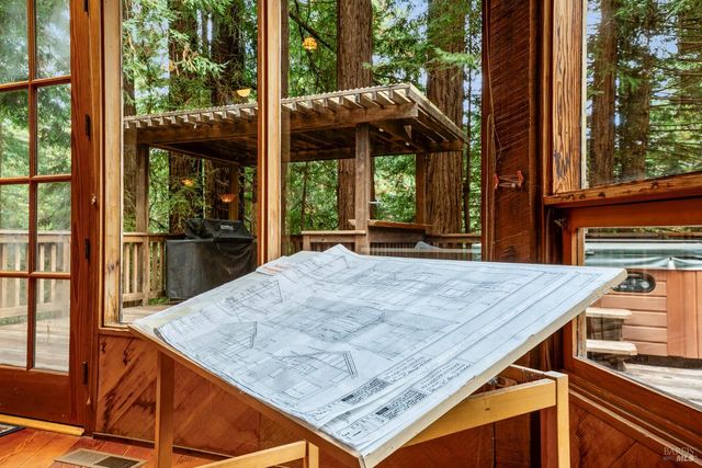 2081 Joy Rd, Occidental, CA 95465