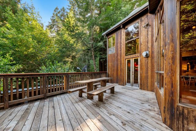 2081 Joy Rd, Occidental, CA 95465