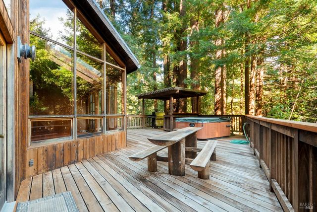 2081 Joy Rd, Occidental, CA 95465