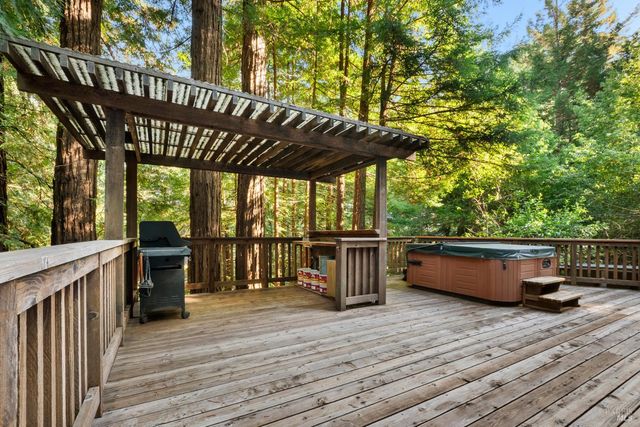 2081 Joy Rd, Occidental, CA 95465