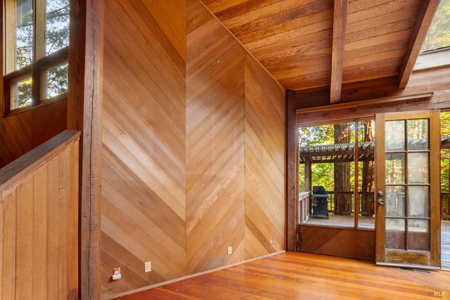 2081 Joy Rd, Occidental, CA 95465