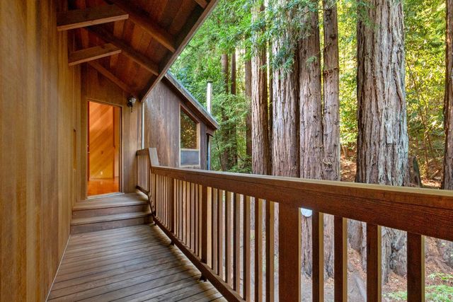 2081 Joy Rd, Occidental, CA 95465