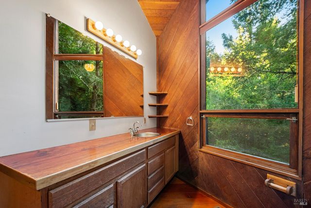 2081 Joy Rd, Occidental, CA 95465