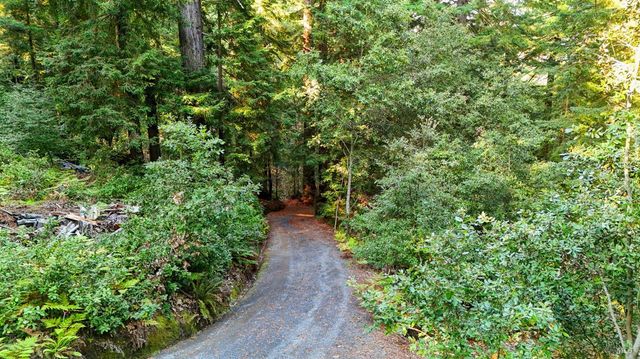 2081 Joy Rd, Occidental, CA 95465