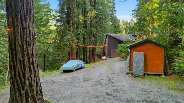 2081 Joy Rd, Occidental, CA 95465