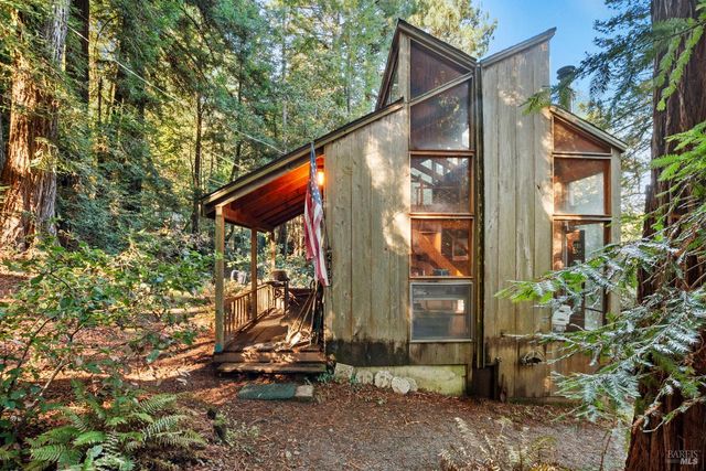 2081 Joy Rd, Occidental, CA 95465