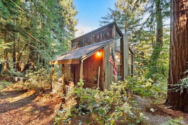 2081 Joy Rd, Occidental, CA 95465