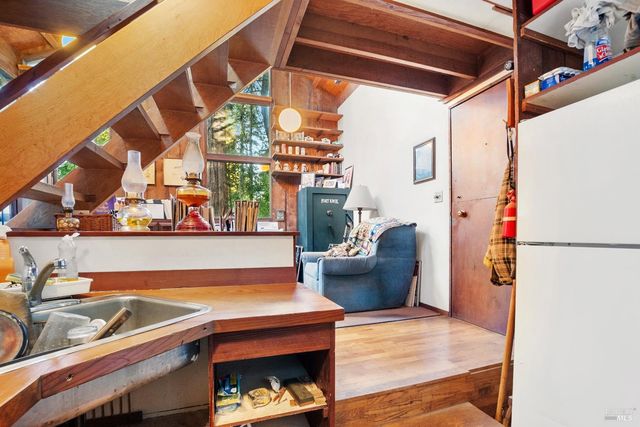 2081 Joy Rd, Occidental, CA 95465